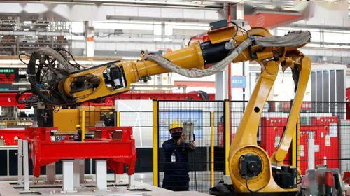 走进三一重工 灯塔工厂 机器人为制造业提质增效